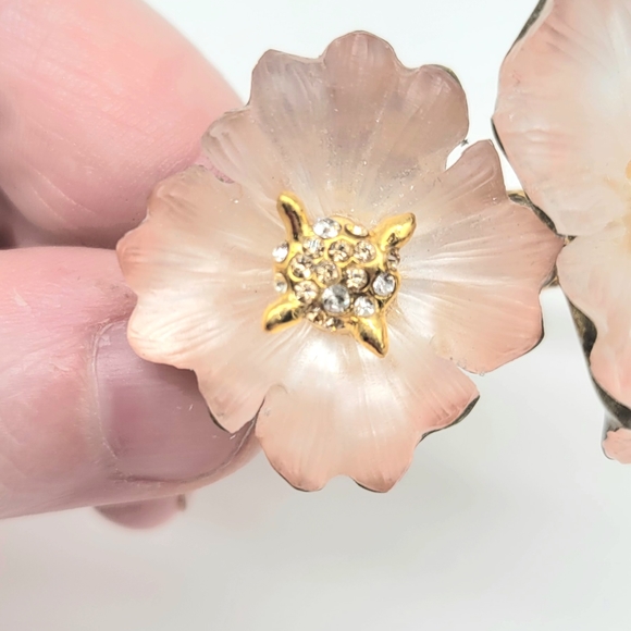 Alexis Bittar Pink Lucite Gardenia Flower + Swarovski Crystal Gold Cuff Bracelet - Picture 6 of 13